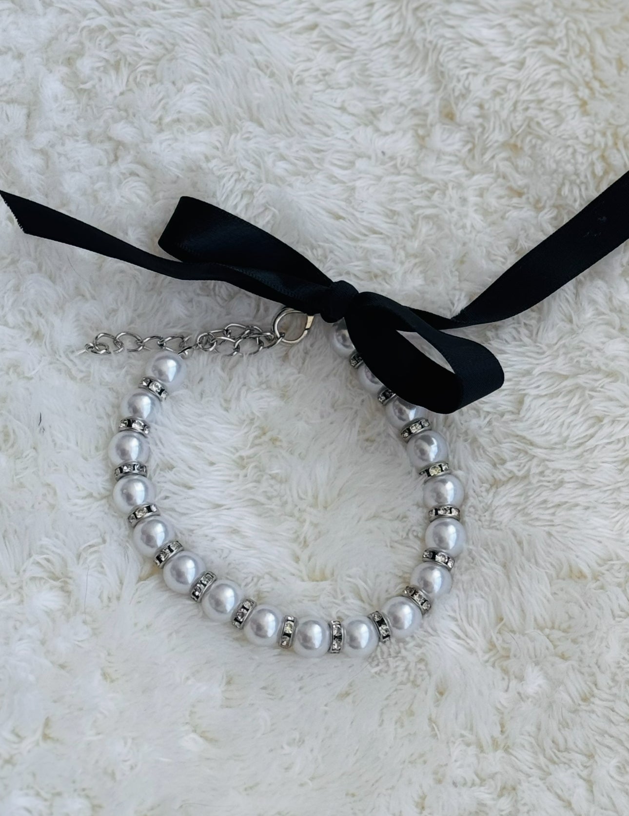 Miss Chic Silver Pearl Necklace